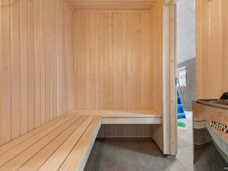 5 star holiday home in Glesborg - 1