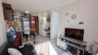 Depto moderno con piscina y vista ciudad, a pasos Metro Santa Isabel y Barrio Italia - 7