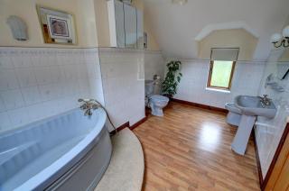 3 Bed in Fishguard oc-wav276 - 2