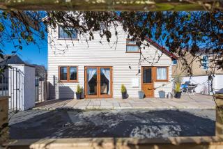 4 Bed in Pwllheli oc-lluest - 4