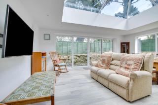 4 Bed in Harmans Cross oc-wy278 - 9