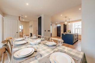 4 Bed in Tenby oc-pw9230 - 4