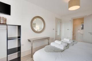 5 Bed in Briston oc-2305 - 1
