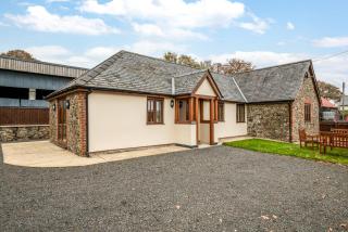 2 Bed in Y Drenewydd oc-waa402 - 3