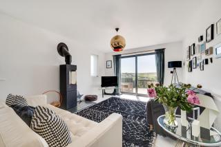 4 Bed in Mawgan Porth oc-p00608 - 9