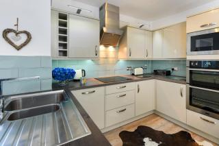 3 Bed in Pwllheli oc-hillvi - 7