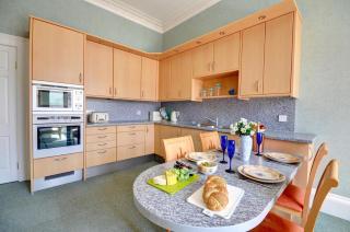 2 Bed in Scarborough oc-s016 - 3