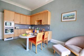 2 Bed in Scarborough oc-s016 - 1
