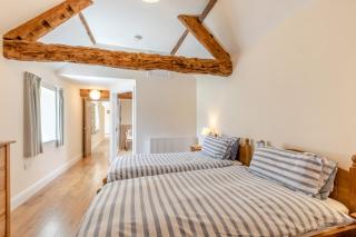 3 Bed in Burton Bradstock oc-h30573 - 2