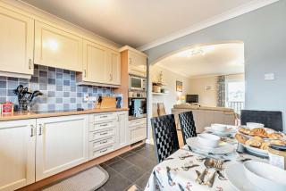 4 Bed in Broad Haven oc-b27955 - 6