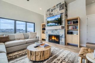 Deer Valley Mountain Luxury at Jordanelle 893 by SkyRun Park City - 2