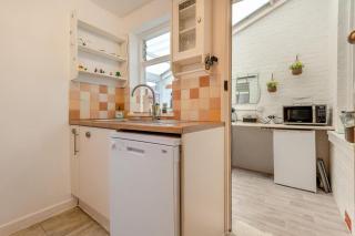 3 Bed in Weymouth oc-a30944 - 1