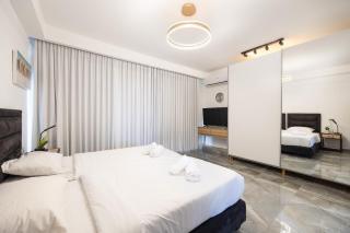 Premium and Luxe 2BR by the Shuk with Free Parking - 3