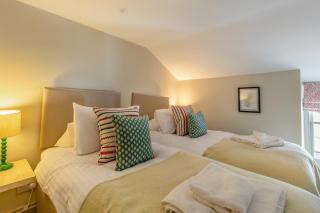 3 Bed in Lyme Regis oc-s31839 - 1