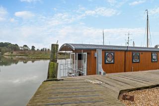 1 Bed in Woodbridge oc-s30322 - 1