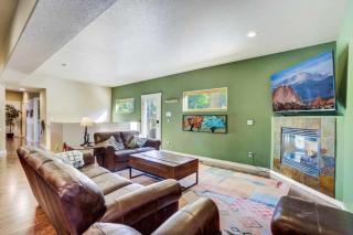 Mtn Getaway Near Pikes Peak Hot Tub & Pool Table - 9