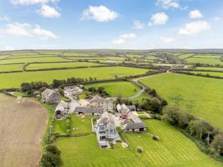5 Bed in St. Issey oc-r4328 - 2
