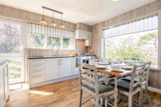 3 Bed in Swanage oc-g31981 - 6