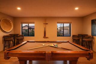 Luxury 6BR Sedona Escape - Heated Pool & Spa, Firepit, BBQ, Billiards, Minutes to Trails - 5