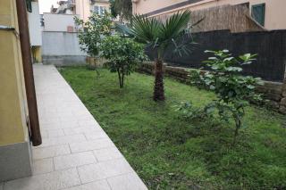 Golden Stay Rome - Entire Apartment for 6 People with Private Garden and Garage - Close to Metro C - Rome - 7