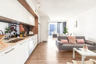 South Brisbane 1-Bed Apt with Spacious Balcony - 8