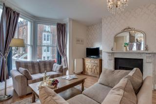 2 Bed in Whitby oc-w945 - 0