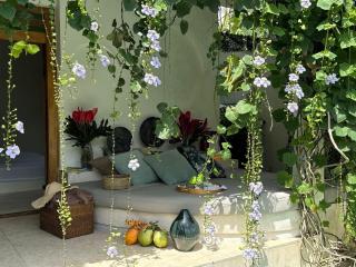 Tropical Villa Canggu Beach - 6