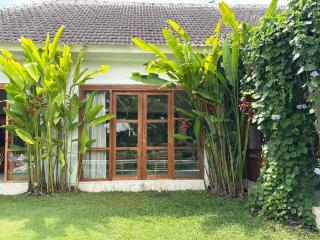 Tropical Villa Canggu Beach - 7