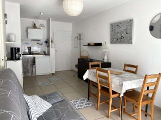 Appartement T2 avec Climatisation et Terrasse à Balaruc-les-Bains - FR-1-553-320 - 8