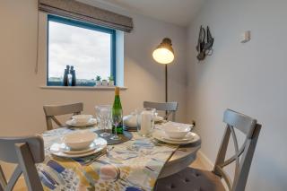 2 Bed in West Bay oc-wy474 - 3