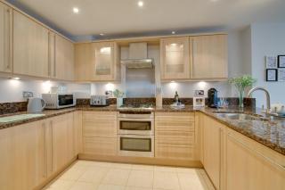 2 Bed in West Bay oc-wy474 - 1