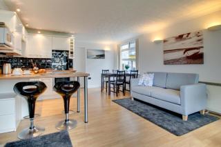 1 Bed in West Bay oc-wy537 - 0