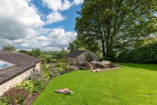 3 Bed in Grange Mill oc-dcspr - 2