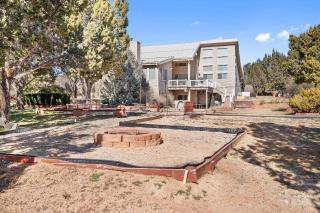 Starry Nites Ranch Spacious Family Escape - 8