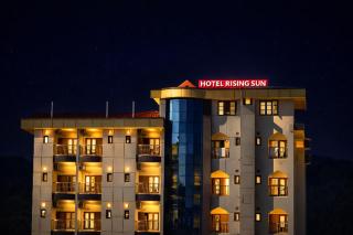 Hotel Rising Sun - 7
