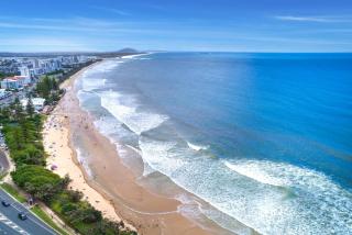 Stylish 2BR Alex Heads Beachside Apartment - 4