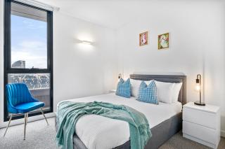 Luxury 2BR CBD Near Marvel Stadium Pool and Gym - 8