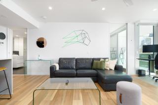 Quiet Modern Apartment in Prime Location - Hosted by Canstay - 4