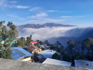 Chill with pahadi - 8