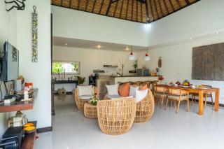 Villa Ricci Seminyak - 4
