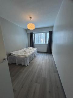 Accommodation for four with parking available - 5