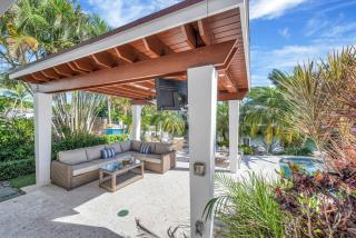 Architectural Masterpiece Venice of America Riverside View Access Nurmi Key RESlDENCES - 3