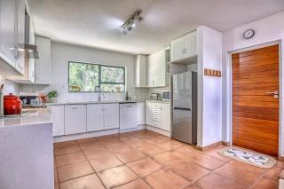 Cotswold Guest Homes - 1