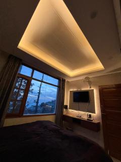PiNE&PEAK - 1