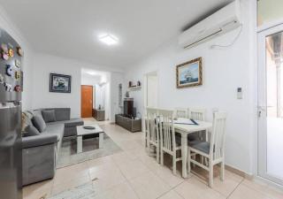 The Beachfront Bliss by PS - 4