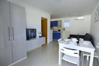Terrace flat 300 mt from beach - 3