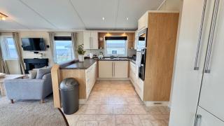 Sea View Lodge with Hot Tub - Llanddulas - 2