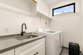 Austin Ember House with Hot Tub & Pit - 5