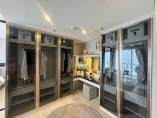 Luxury 2BR Sea View Unit I 35th Floor Rare Unit - 9