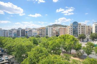 Acropolis Area Large 3BR 2BA Apartment - 5